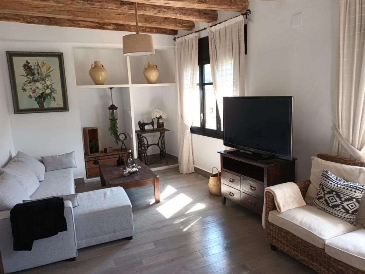 Un Tros De Sal. Casa Rural A Gerri De La Sal. Villa Bagian luar foto