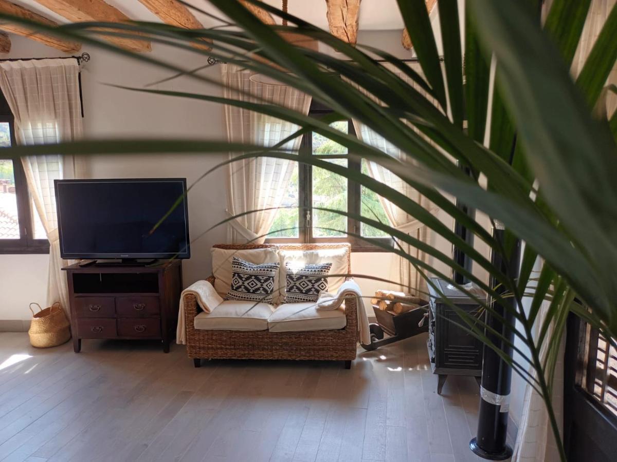 Un Tros De Sal. Casa Rural A Gerri De La Sal. Villa Bagian luar foto