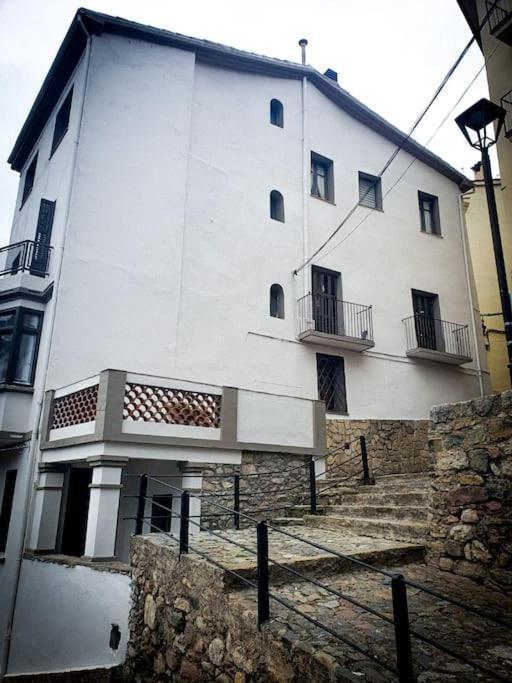 Un Tros De Sal. Casa Rural A Gerri De La Sal. Villa Bagian luar foto