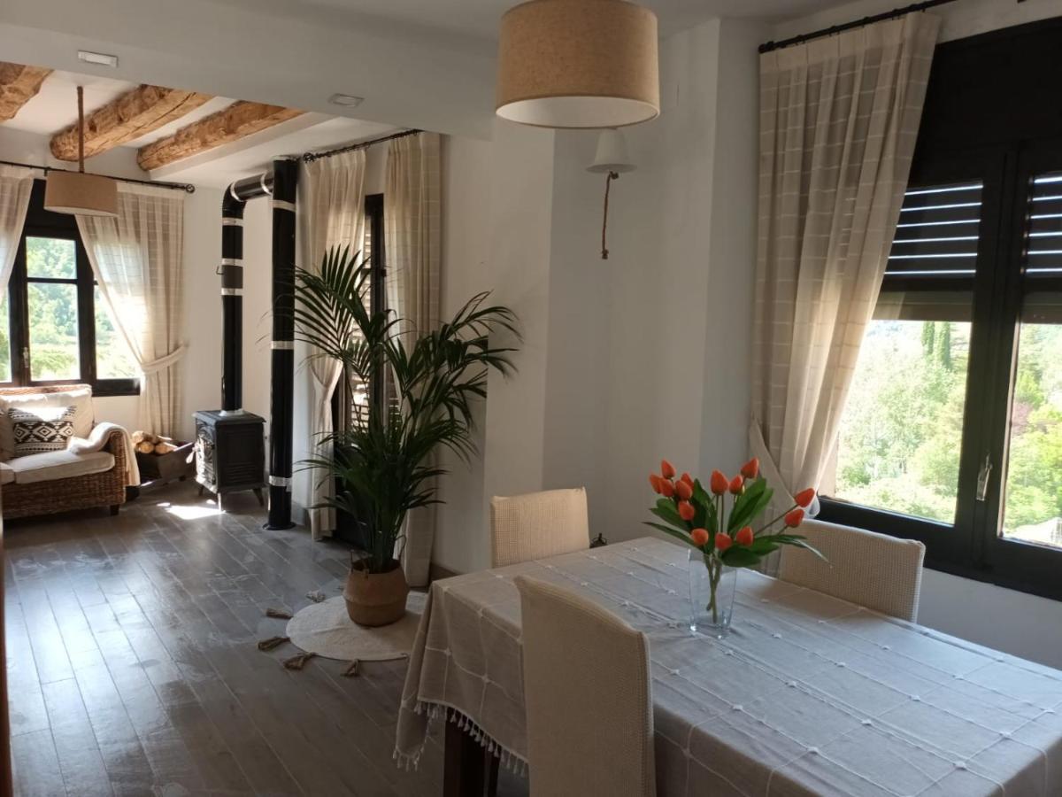 Un Tros De Sal. Casa Rural A Gerri De La Sal. Villa Bagian luar foto