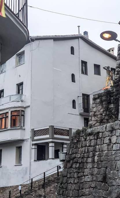 Un Tros De Sal. Casa Rural A Gerri De La Sal. Villa Bagian luar foto